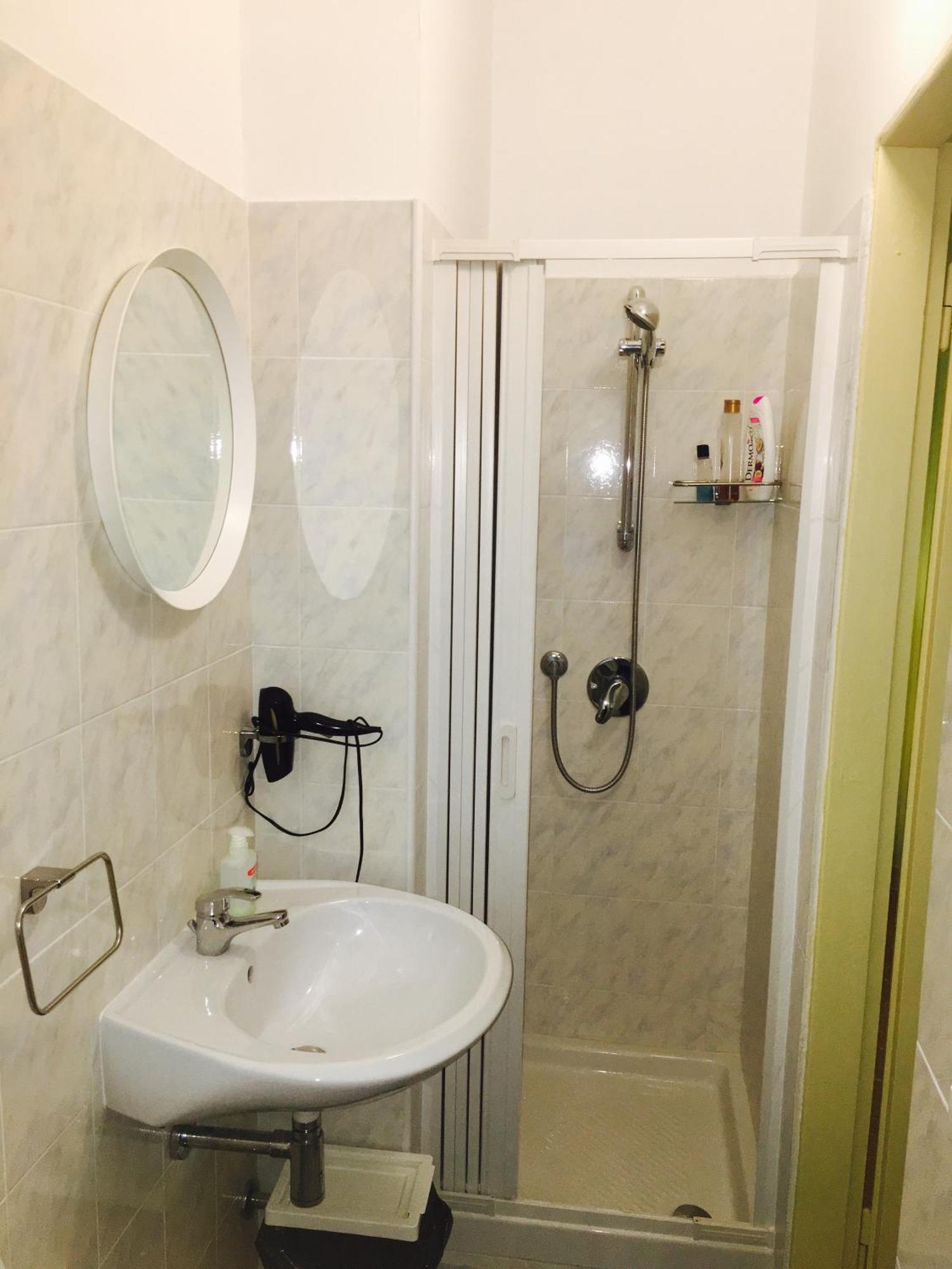 Pearl Pisa Guest House Room photo